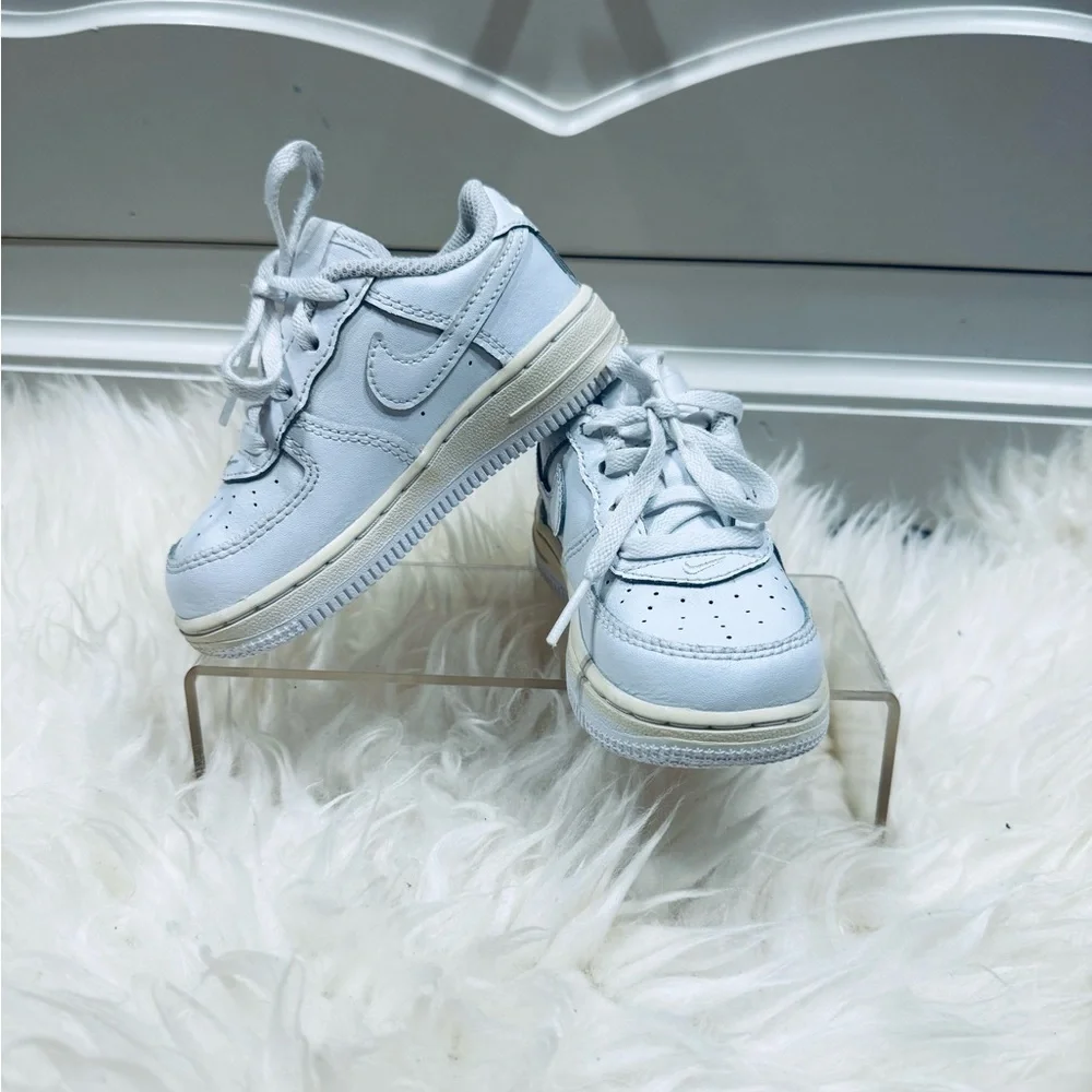 Children white Nike